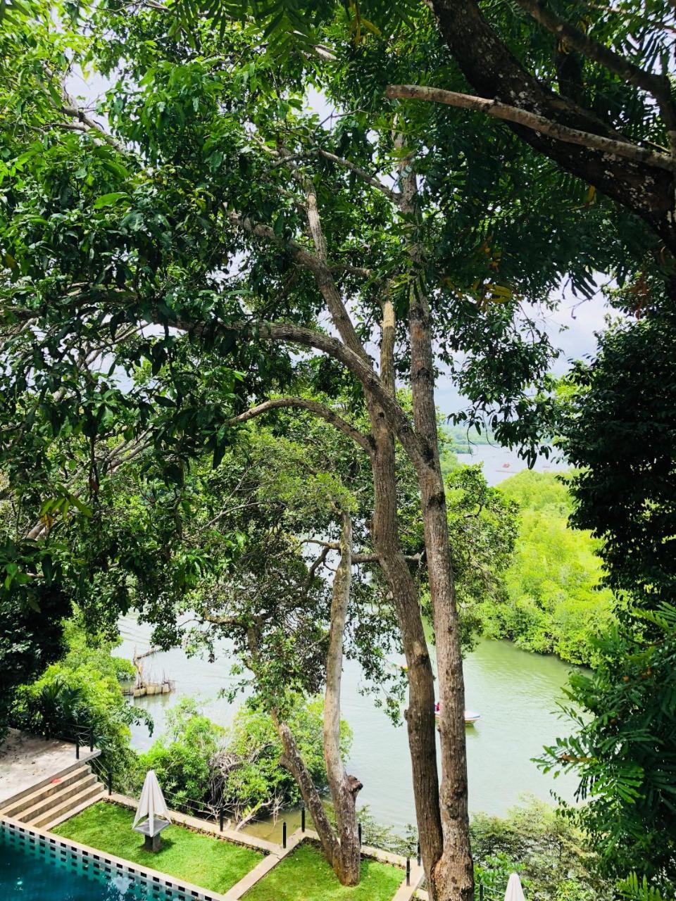 Villa River Edge,