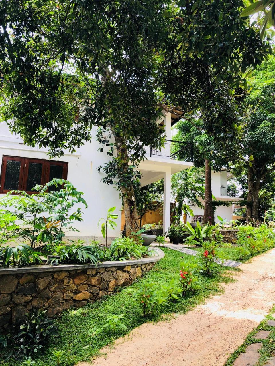 Villa River Edge, Balapitiya